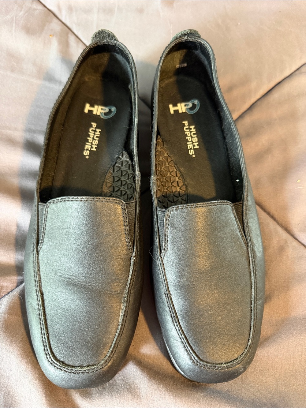 Hush Puppies women Black Leather Slip-On Loafers 8.5